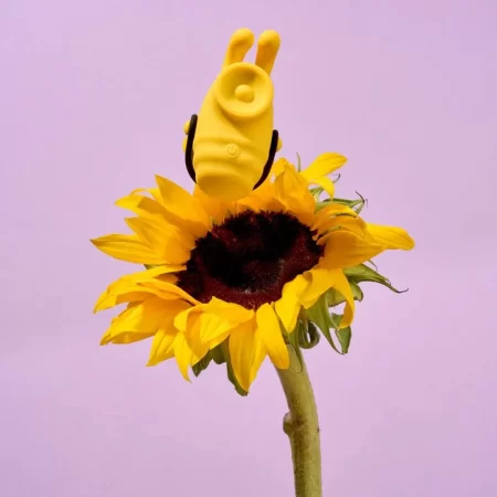 Alternative view of Vibrador Bumble Bee Amarillo